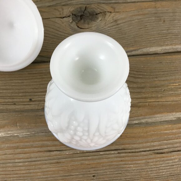 Vintage Avon White Milk Glass Lidded Pedestal Candy Dish Floral Design - Picture 5 of 10